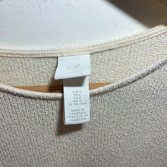 H&M Women’s Knit Boat Neck Poncho Top Off White Ties on the Side Size Large - Picture 3 of 8